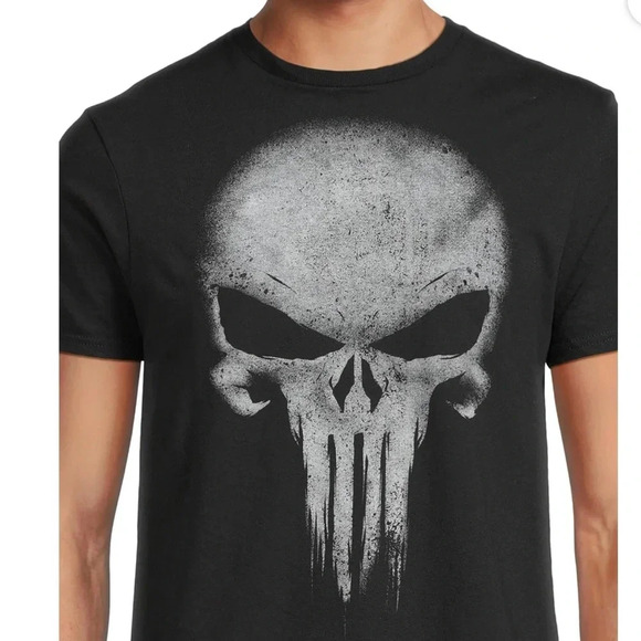 The Punisher Men's and Big Men's Graphic Tee - Picture 4 of 5